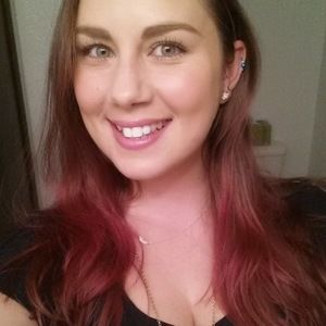 Meet your Posher, Alecia